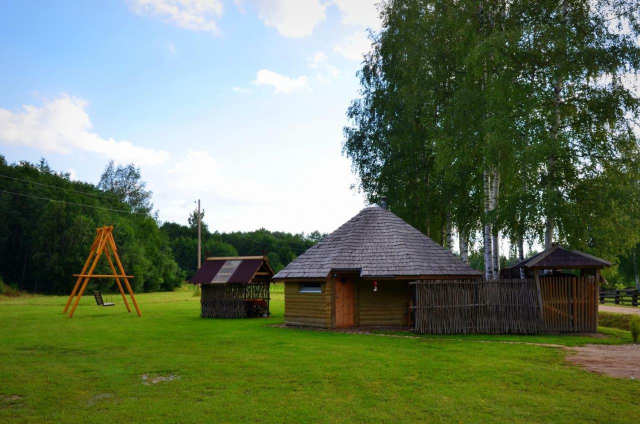 Villa Perkonu Namins Balvi Exterior foto